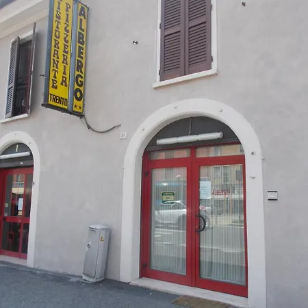 特伦托酒店 酒店